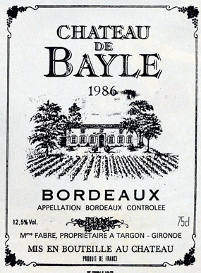 Une bouteille de Bordeaux  venant du château  de BAYLE
