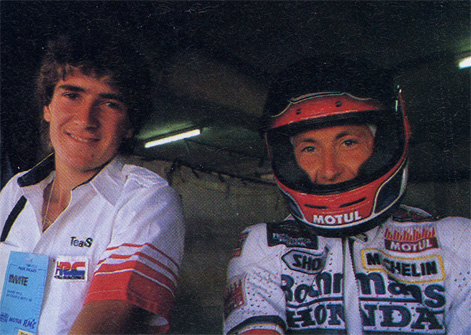 Jean-Michel Bayle en compagnie de Dominique Sarron au grand-prix de France de vitesse moto 1988