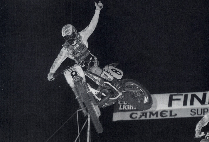 JMB peut lever le pouce en l'air, il a réussi son challenge, devenir champion des Etats-Unis de Supercross