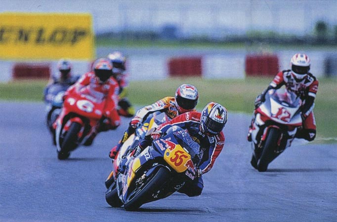 Régis Laconi suivi de Gibernau, JMB un peu décalé et Max Biaggi