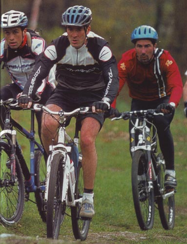 Frédéric Bolley, Jean-Michel Bayle et Luc Alphand dans l'épreuve du VTT