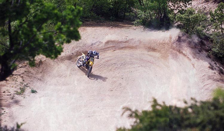 JMB tout en glisse avec sa suzuki