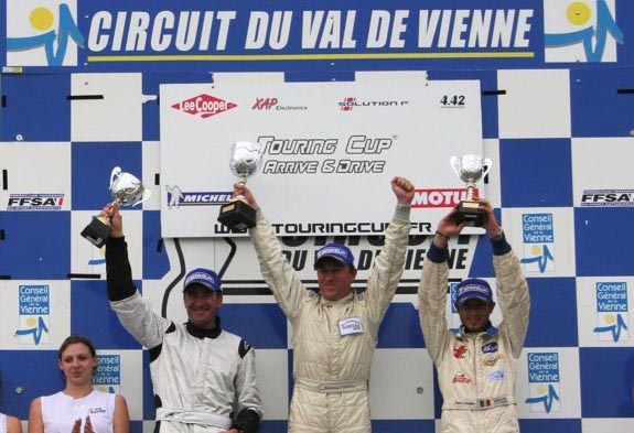 Le podium de l'épreuve de Val de Vienne de la Touring Cup 2006