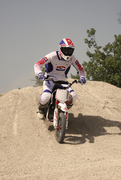 Jean-Michel Bayle lors de la session photos Mini Moto Magazine