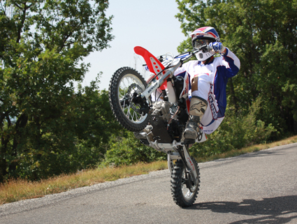 Jean-Michel Bayle lors de la session photos Mini Moto Magazine