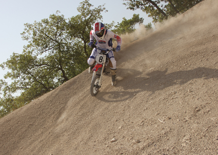 Jean-Michel Bayle lors de la session photos Mini Moto Magazine