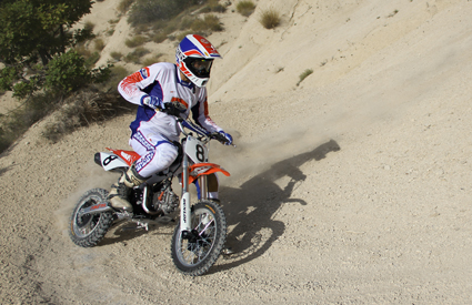 Jean-Michel Bayle lors de la session photos Mini Moto Magazine