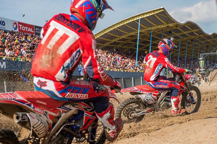 Evgeny Bobryshev  et Gautier Paulin  lors de ce grand-prix de Hollande