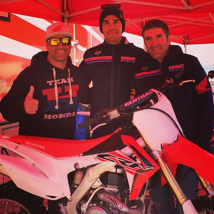 Javier Garcia Vico, JMB et Gautier Paulin lors de cette épreuve du championnat européen 150 CRF