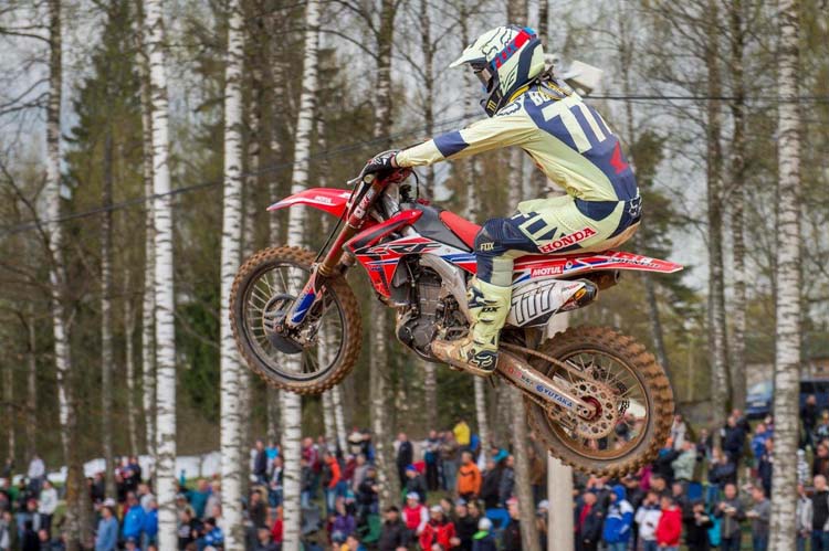 Evgeny Bobryshev réalise le meilleur temps des essais qualificatifs de ce grand-prix de Lettonie 2016