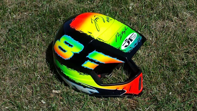 La réplique du casque de JMB utilisé lors du SX de Bercy de François le Strat