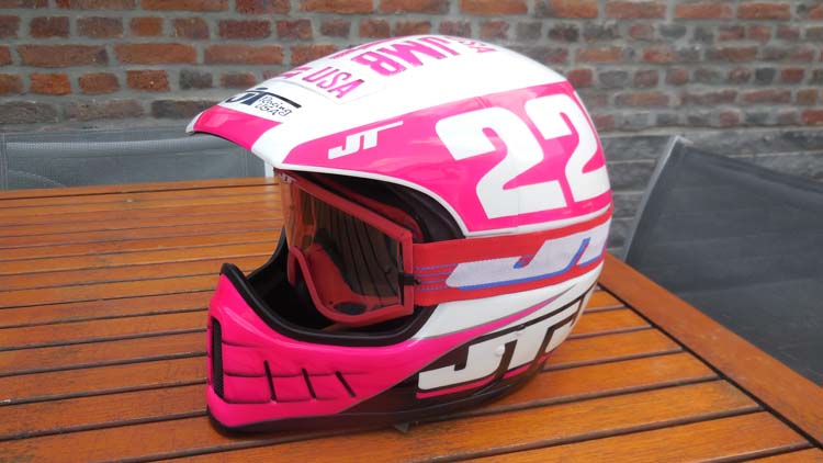 Le casque réplica JMB 1990 de Stéphane Segers