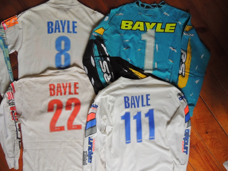 Les quatre maillots de JMB que possèdent Damien, bravo très belle collection