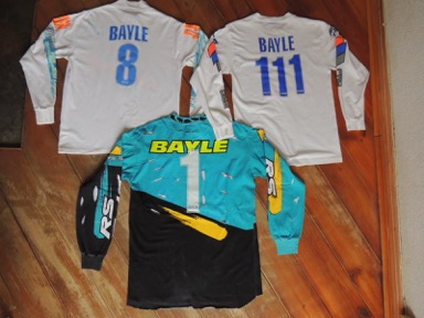 Les maillots 1989, 1991 et 1992 de Jean-Michel Bayle vue de dos