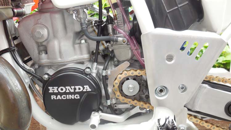 Les magnifiques carters Honda Racing viennent sublimer la réalisation