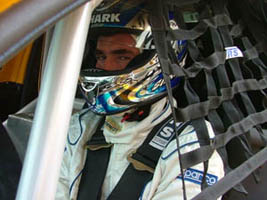 Jean-Michel Bayle dans sa voiture de la Touring Cup