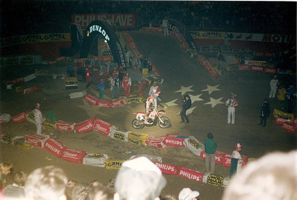 JMB fait le holeshot  lors du départ de la seconde manche de Leyviller